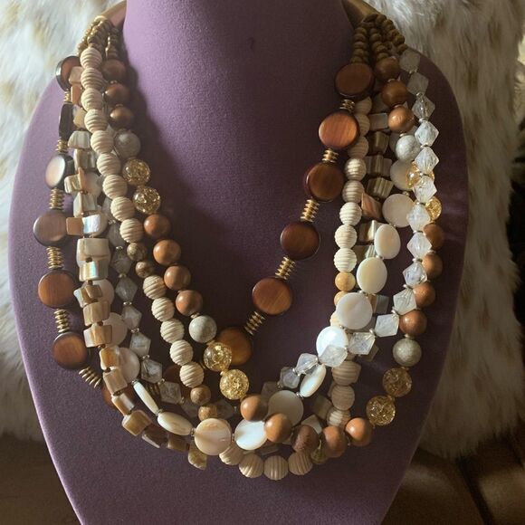 Stone/Shell Necklace  - Picture 1 of 6